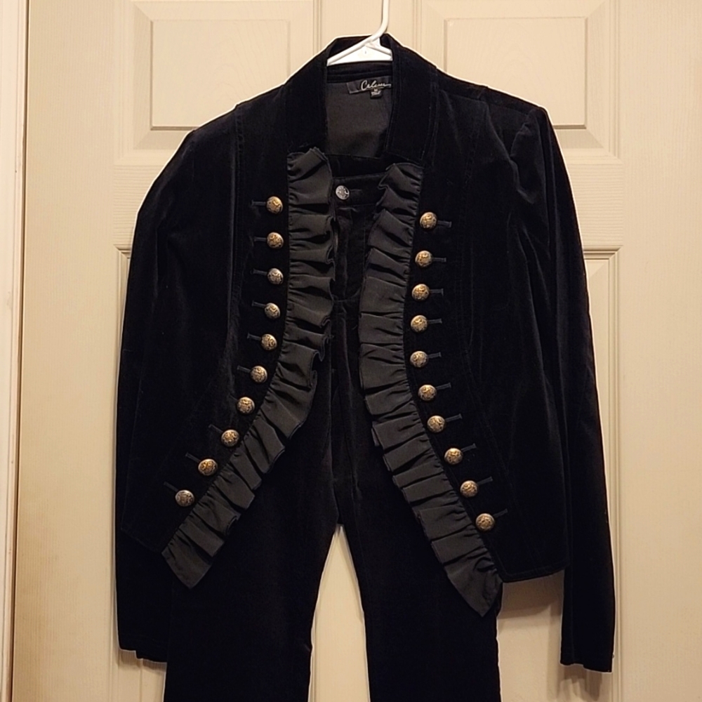 Women's unique pantsuit!